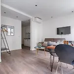 Tbs 307 - Superb Studio In The Heart Of Paris